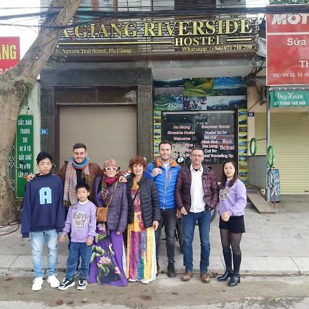 Ha Giang Riverside Hostel Va Cho Thue Xe May Exterior foto