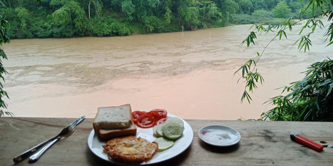 Ha Giang Riverside Hostel Va Cho Thue Xe May Exterior foto